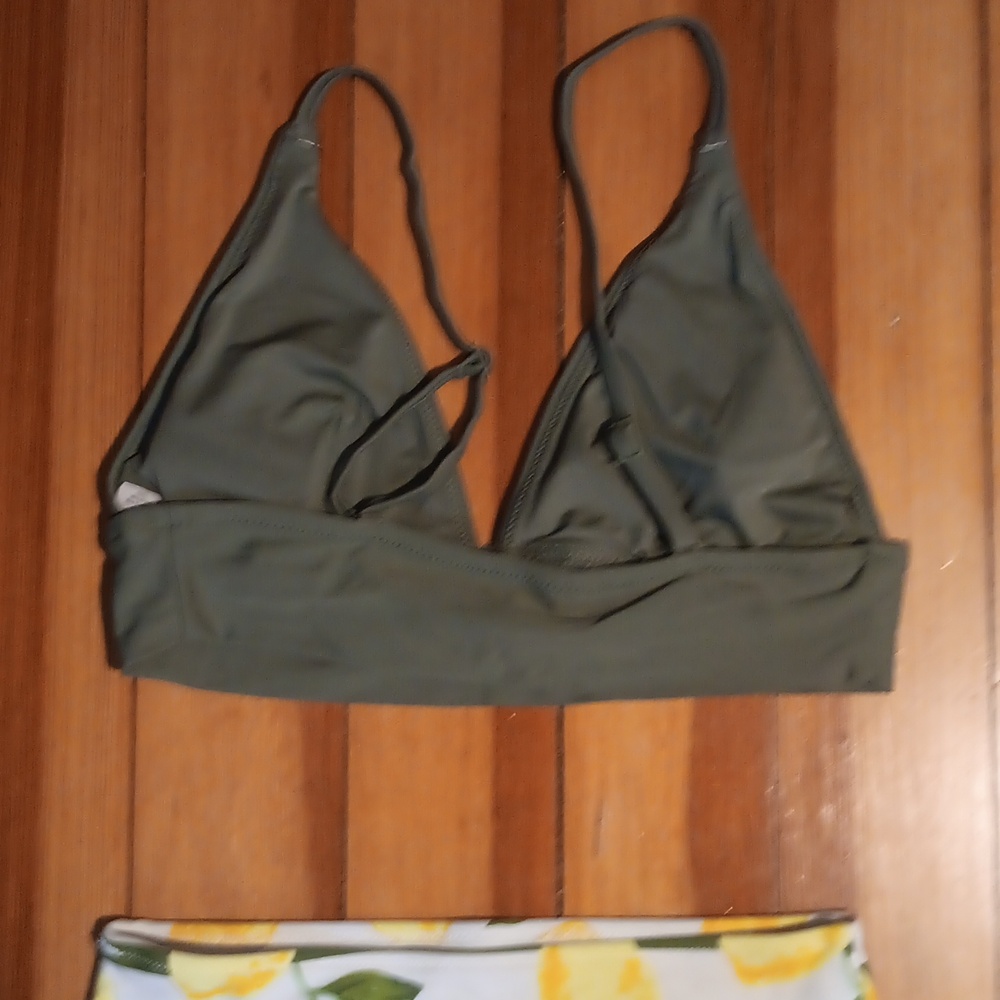 Aerie Lemon Bikini - Picture 5 of 9